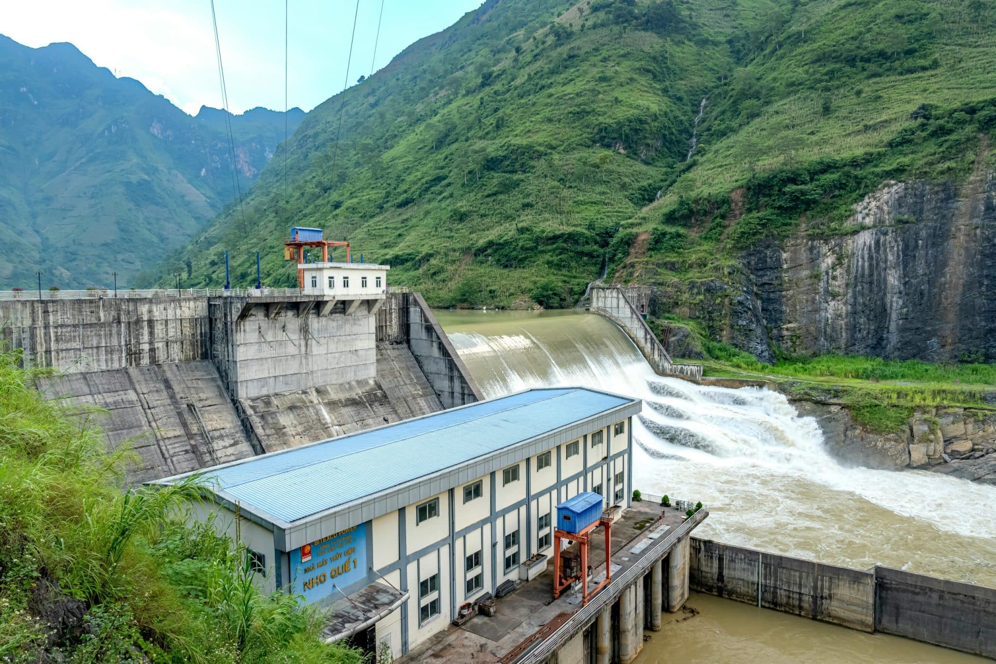 The Rise of Sustainable Tech in Global Industries