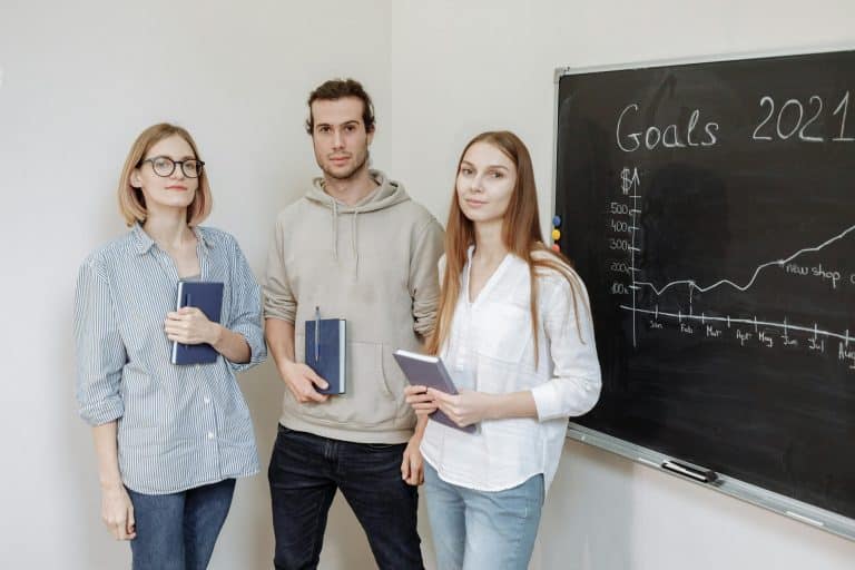 Disrupting Career Paradigms with Innovative Thinking Strategies