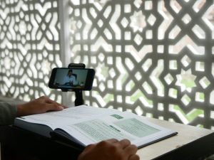 Exploring the Potential of Virtual Reality in Immersive Learning