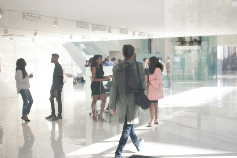 The Role of Artificial Intelligence in Customized Student Support